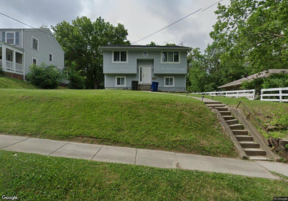 700 Gray St, Des Moines, IA 50315 - photo 1