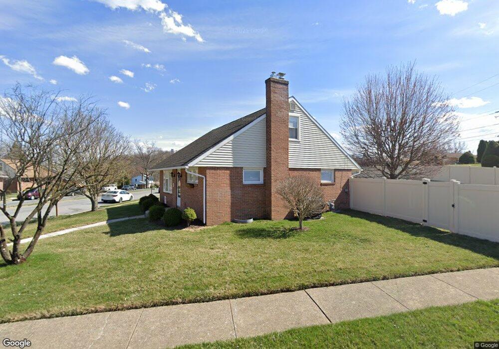 1233 Commonwealth Blvd, Reading, PA 19607 - photo 1