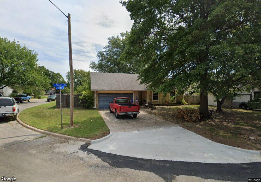 4003 S Cedar Ave, Broken Arrow, OK 74011 - photo 1