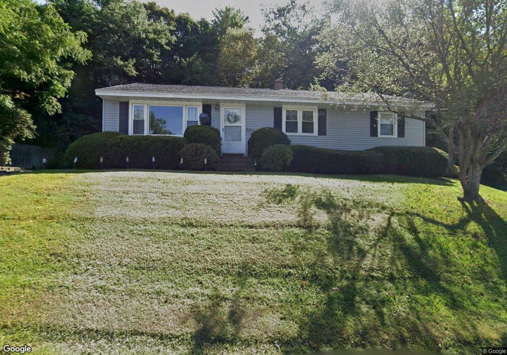 14 Woods Dr, Adams, MA 01220 - photo 1