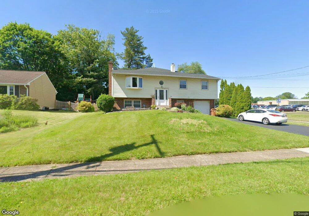 24 School Ln, Willow Grove, PA 19090 - photo 1