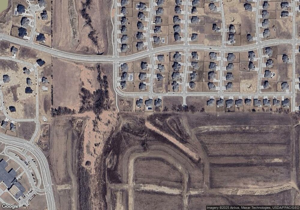 11751 Fenwick St, Papillion, NE 68046 - photo 1