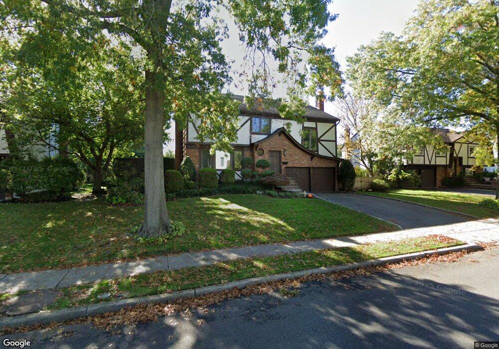 394 Parkway Dr, Westbury, NY 11590 - photo 1