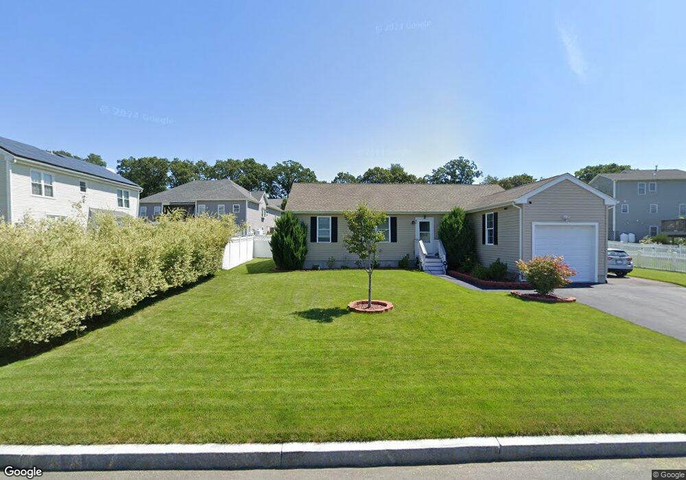 84 Danielle Dr, Woonsocket, RI 02895 - photo 1