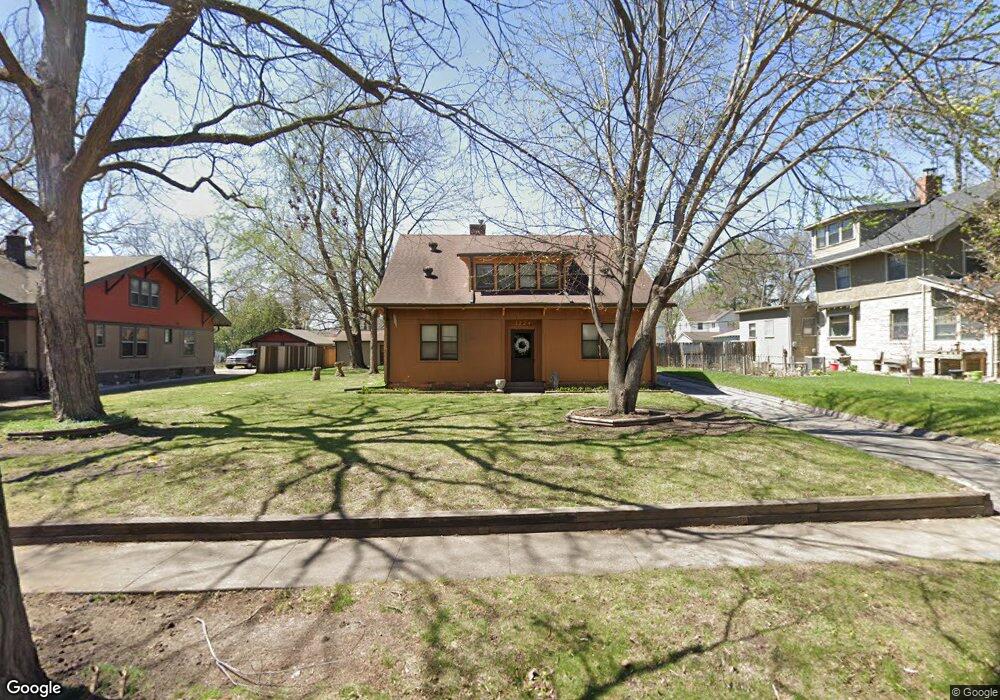 1224 42nd St, Des Moines, IA 50311 - photo 1
