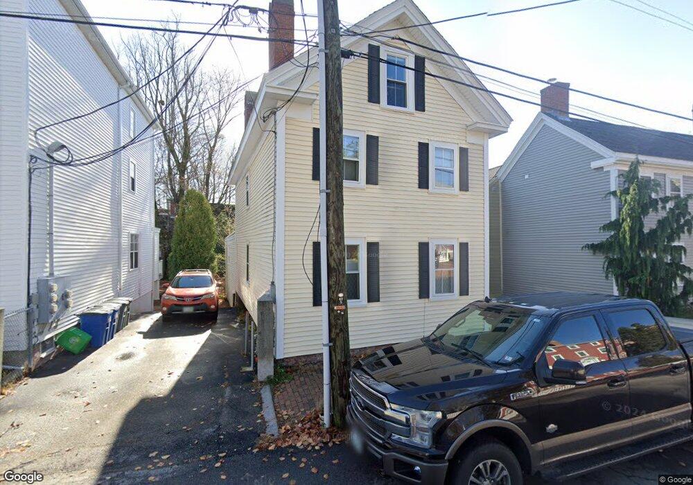 74 Austin St, Portsmouth, NH 03801 - photo 1