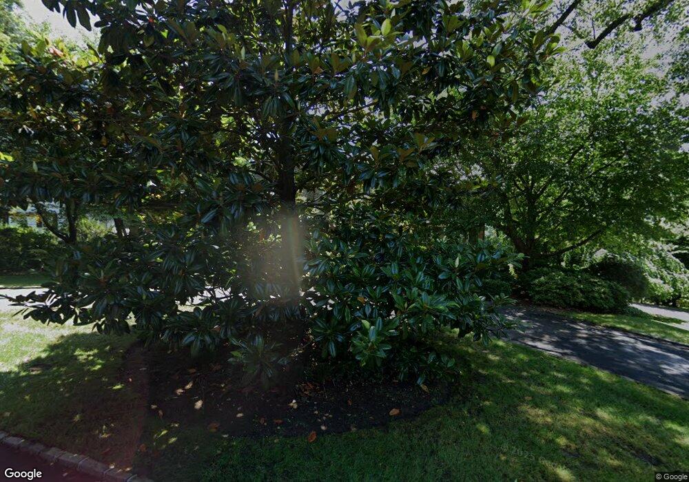 28 Willets Ln, Manhasset, NY 11030 - photo 1