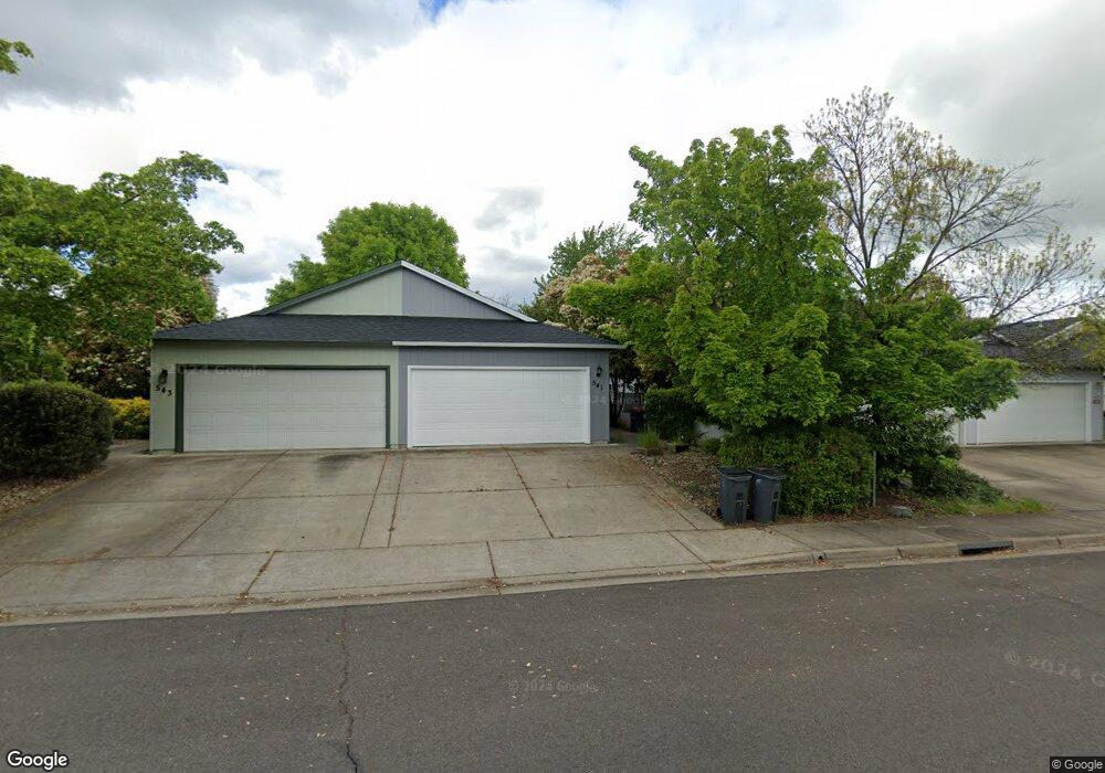 541 Mountain View 543 Dr, Central Point, OR - photo 1