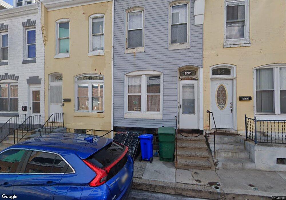 839 Moss St, Reading, PA 19604 - photo 1