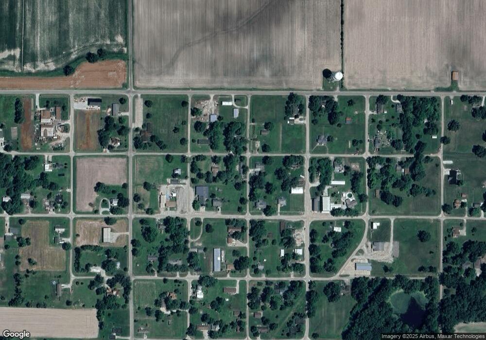 109 N 5th St, Shumway, IL 62461 - photo 1