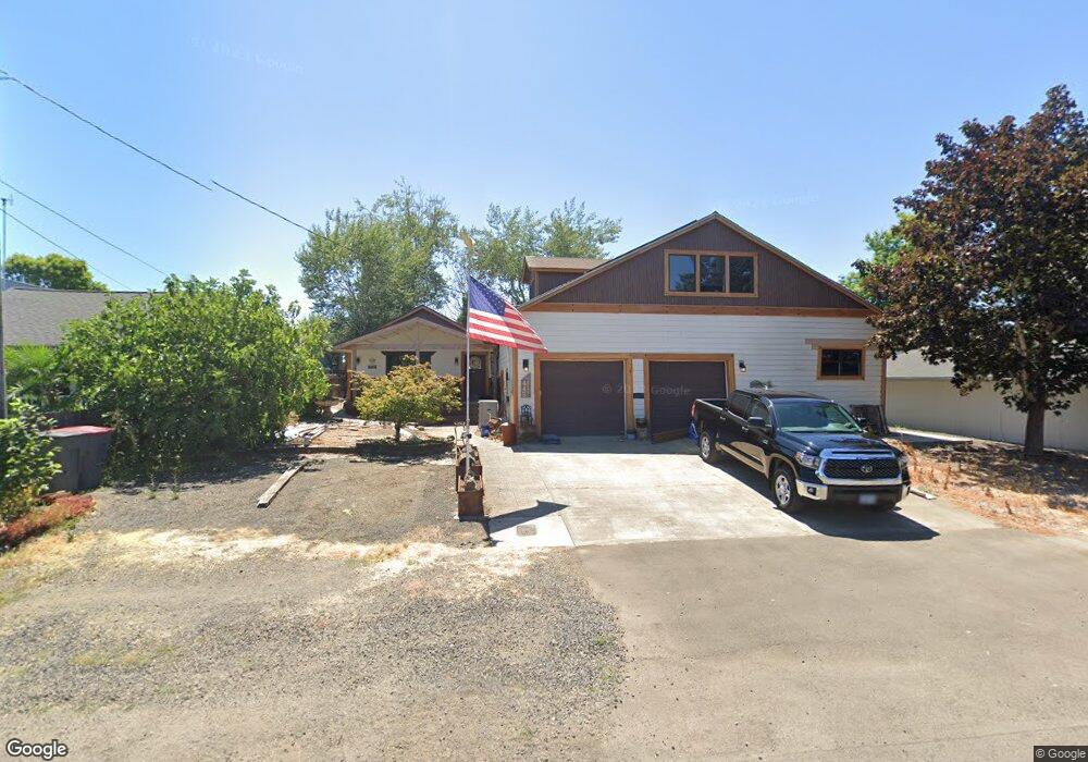 446 W Monroe St, Carlton, OR 97111 - photo 1