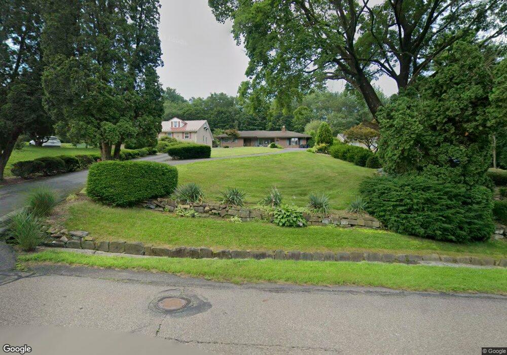 558 E Lawton St, Saint Clair, PA 17970 - photo 1