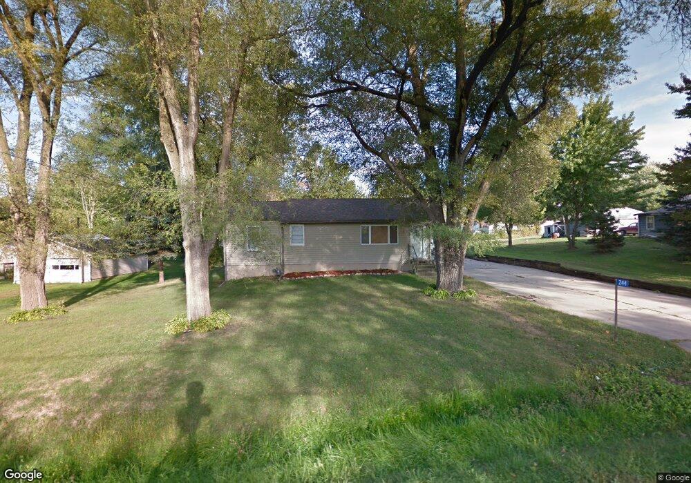 244 Hatch St, Newton, IA 50208 - photo 1