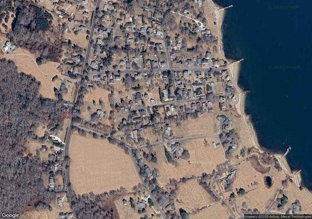 24 Bayview Ave, South Dartmouth, MA 02748 - photo 1