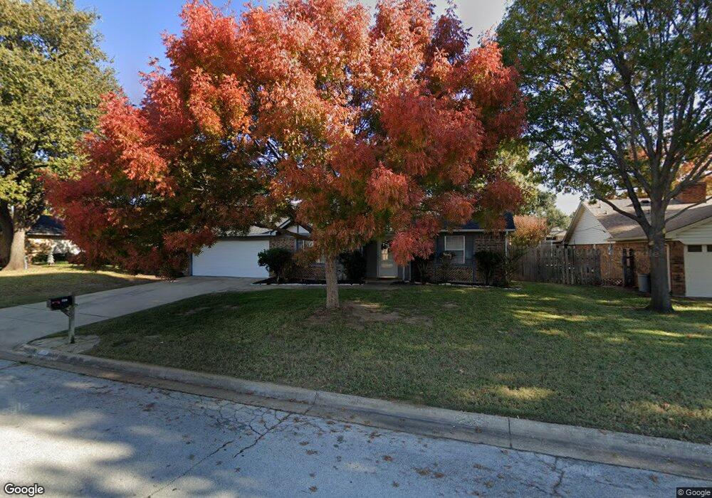 2104 Northglen Dr, Hurst, TX 76054 - photo 1