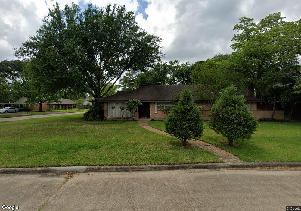1310 Hewitt Dr, Houston, TX 77018 - photo 1