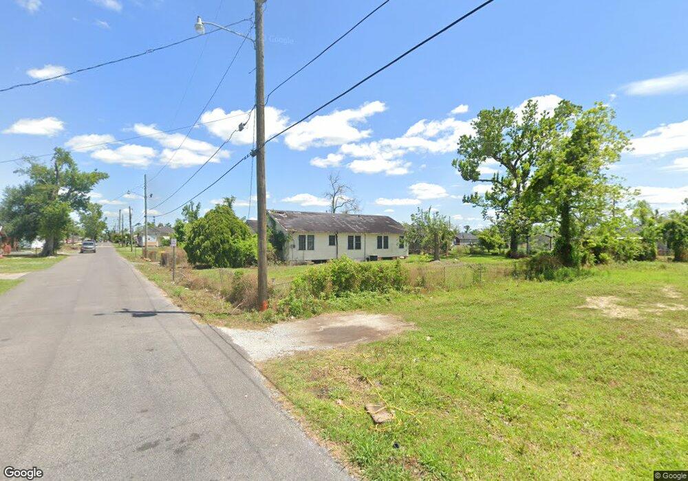 2216 Poplar St, Lake Charles, LA 70601 - photo 1