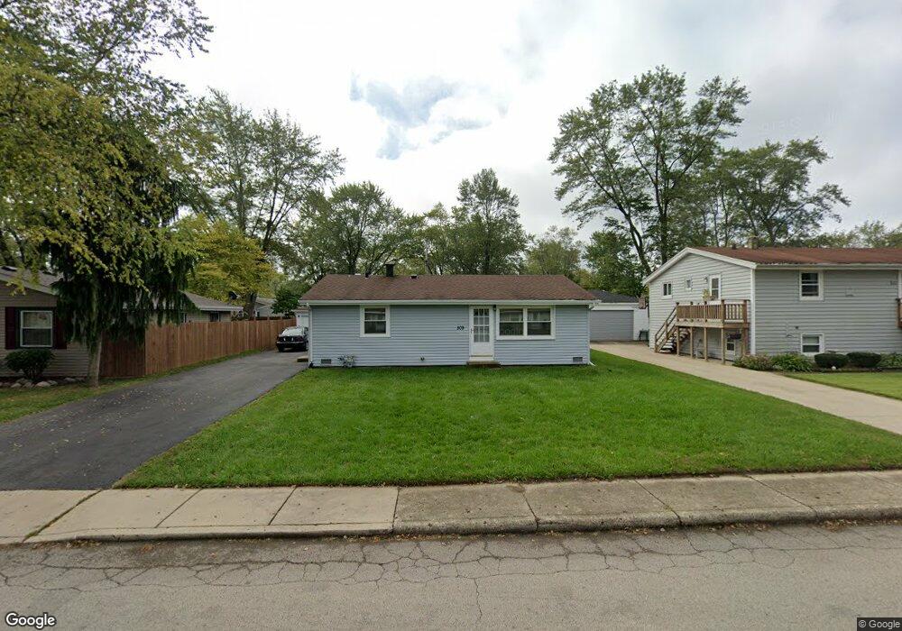 509 Apache Ave, Carpentersville, IL 60110 - photo 1