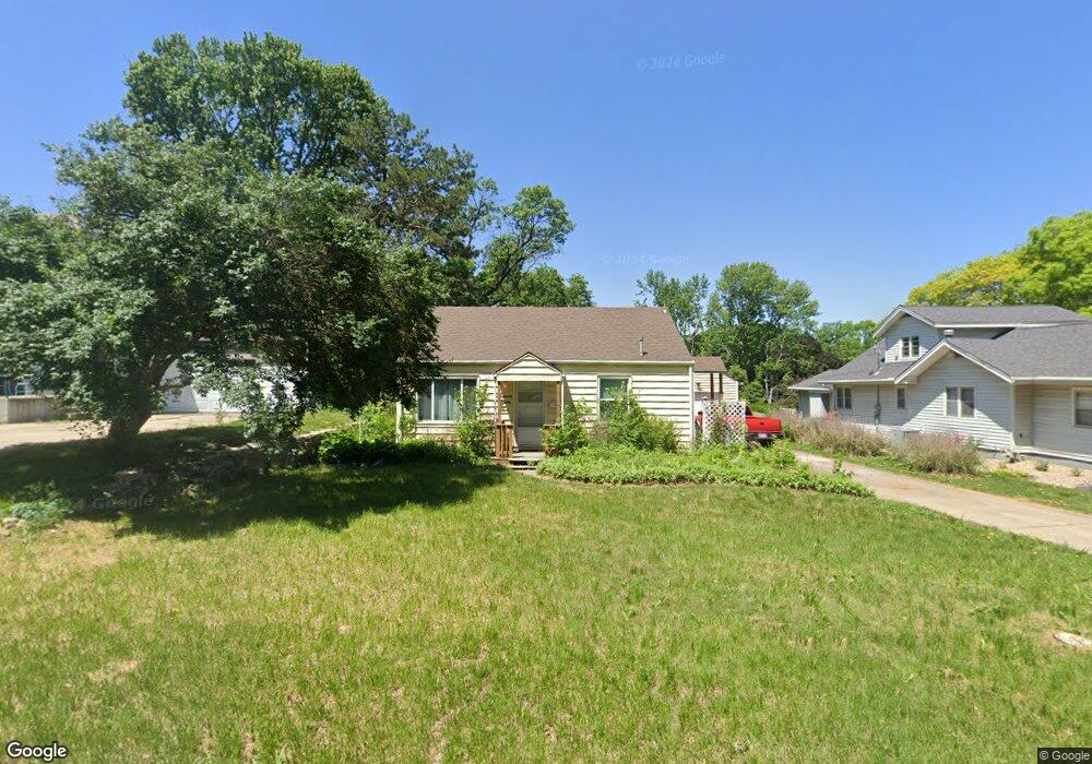 1185 SW Oakley Ave, Topeka, KS 66604 - photo 1