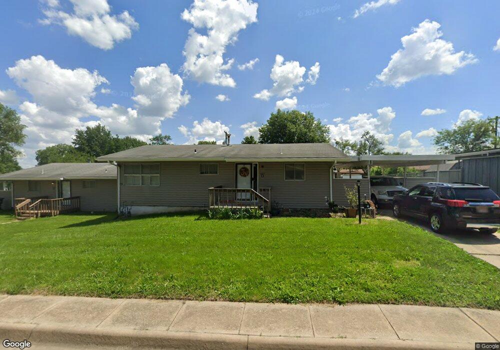 1609 SW Clearview Ln, Topeka, KS 66619 - photo 1