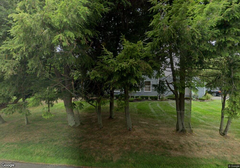 388 Cedar Ave, Islip, NY 11751 - photo 1