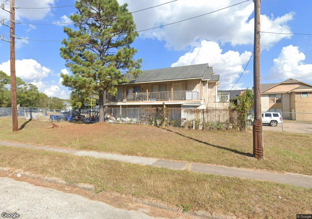 6139 W Mount Houston Rd unit 4, Houston, TX 77088 - photo 1