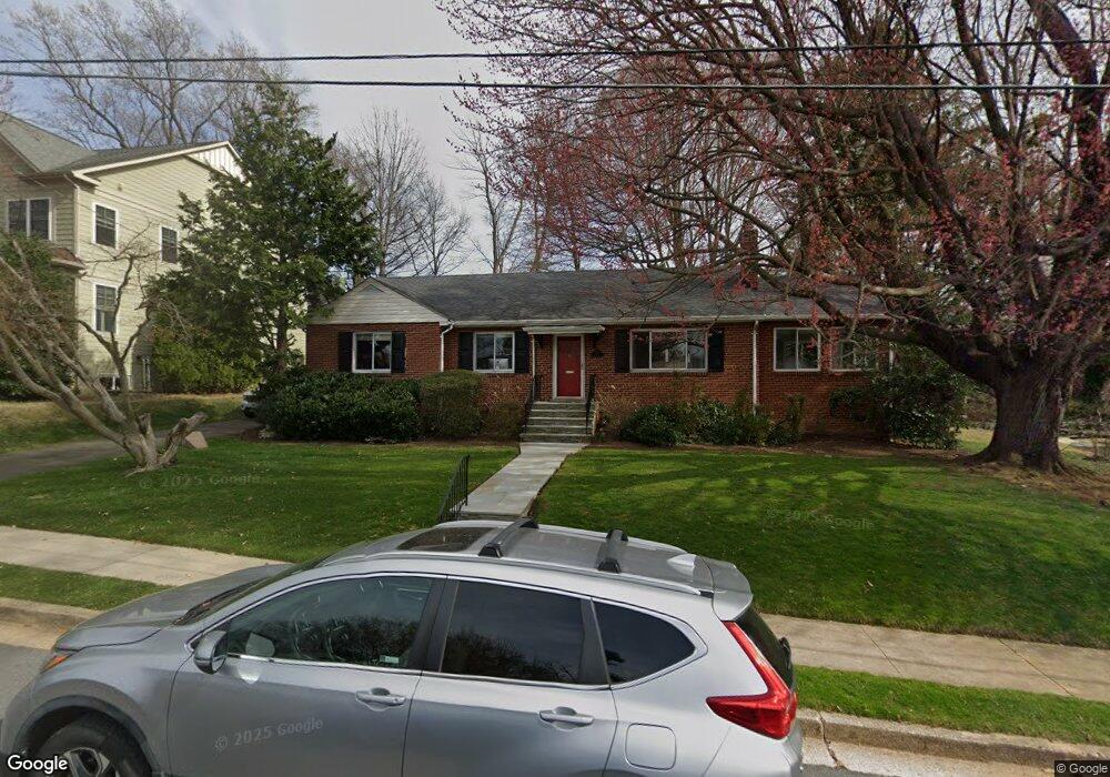 6592 29th St N, Arlington, VA 22213 - photo 1