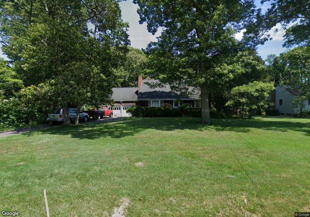 85 Ocean Ave, Bayport, NY 11705 - photo 1