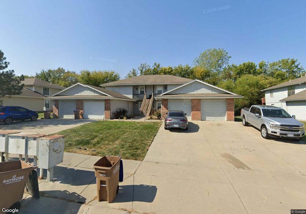 202 Sky Vue Dr, Raymore, MO 64083 - photo 1