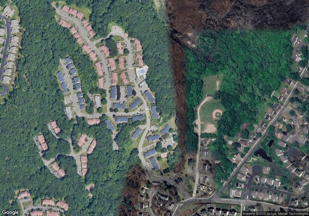 1 Hunting Ridge Ln unit 1, Bethel, CT 06801 - photo 1