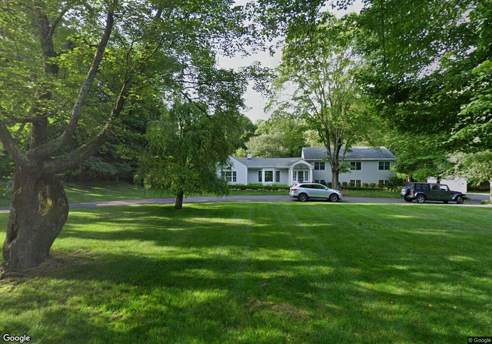 62 W Hills Rd, New Canaan, CT 06840 - photo 1