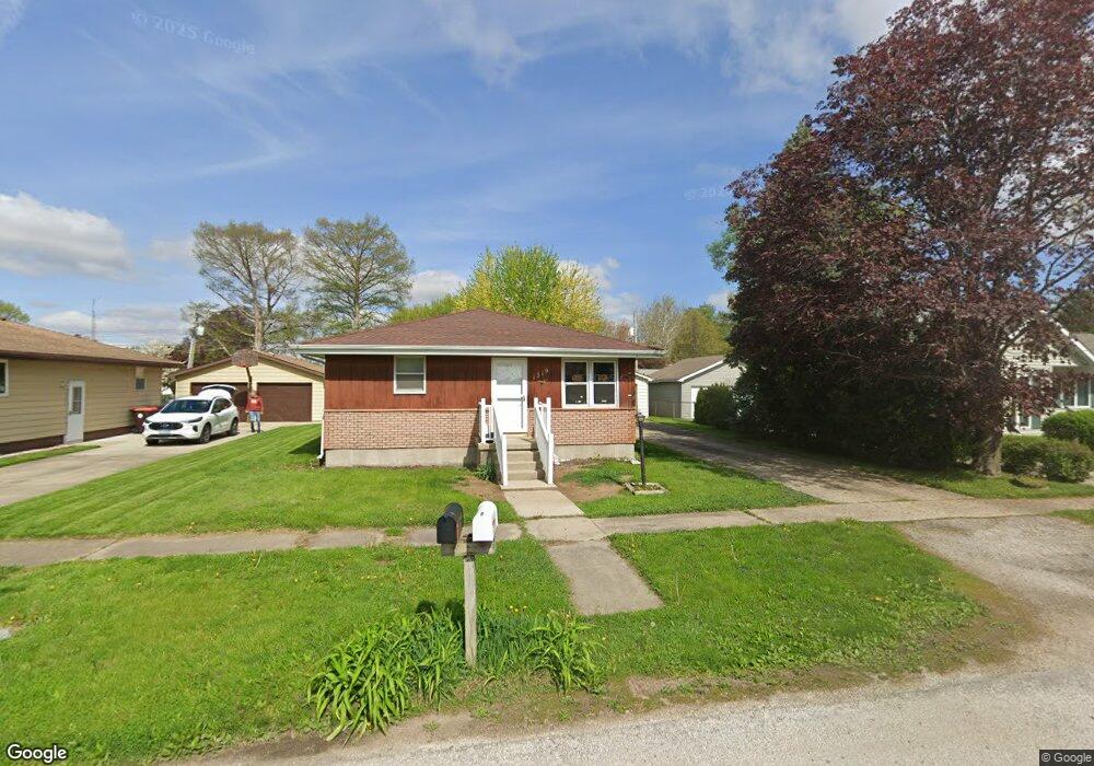 1319 N Ottawa St, Lincoln, IL 62656 - photo 1