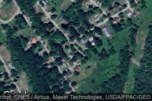 41 Chapel St, Calais, ME 04619
