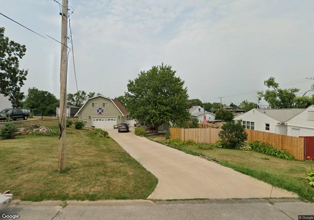 250 28th Ave SW, Cedar Rapids, IA 52404 - photo 1