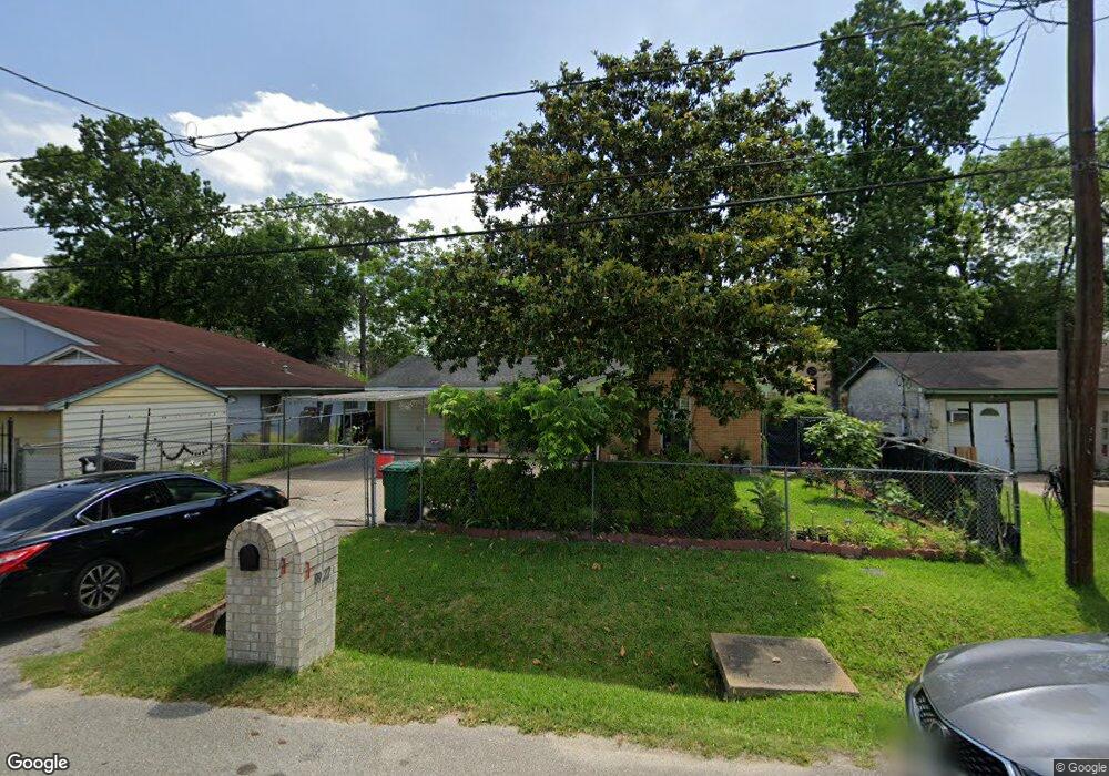 8922 Etta St, Houston, TX 77093 - photo 1