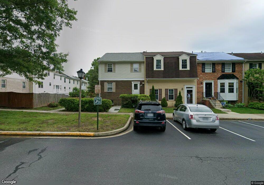 9213 Burke Rd, Burke, VA 22015 - photo 1