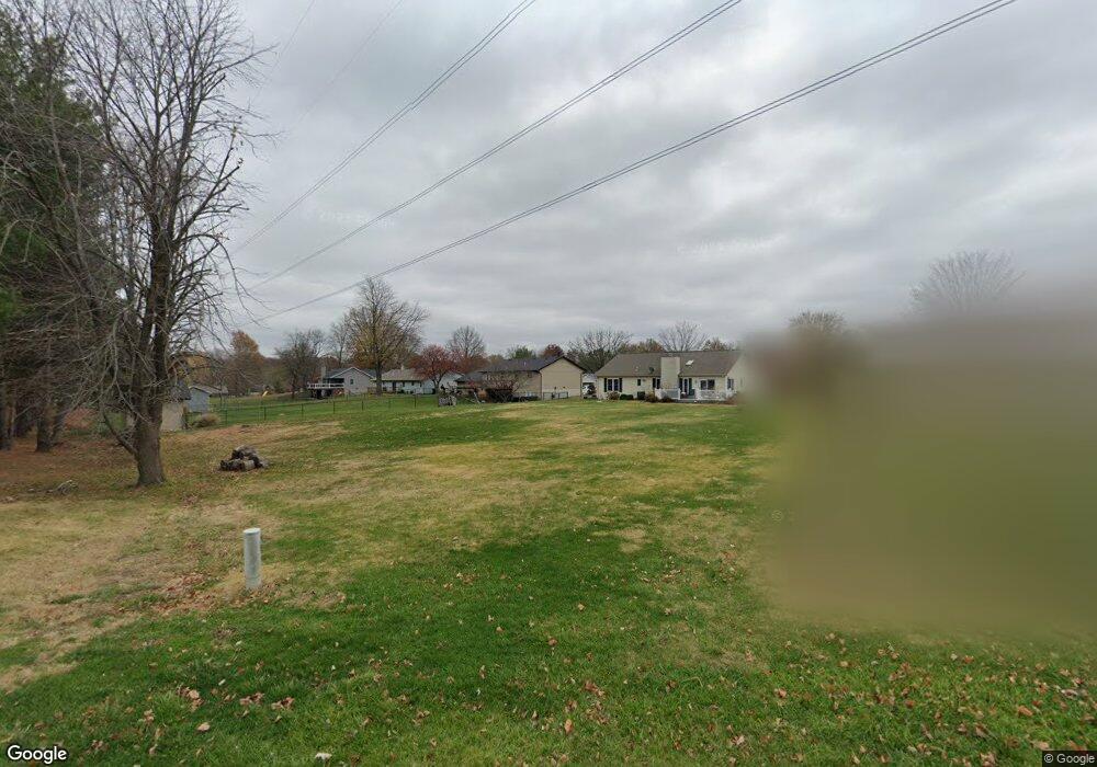 529 Lakeview Acres Rd, Collinsville, IL 62234 - photo 1