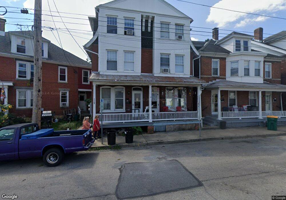 202 W 3rd St, Waynesboro, PA 17268 - photo 1