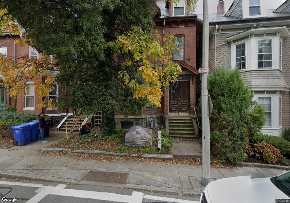 129 Walnut St unit 1, Brookline, MA 02445 - photo 1