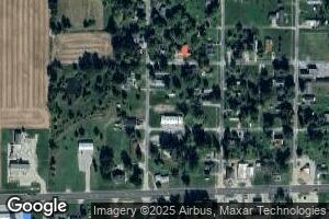302 N Everett St, Odin, IL 62870
