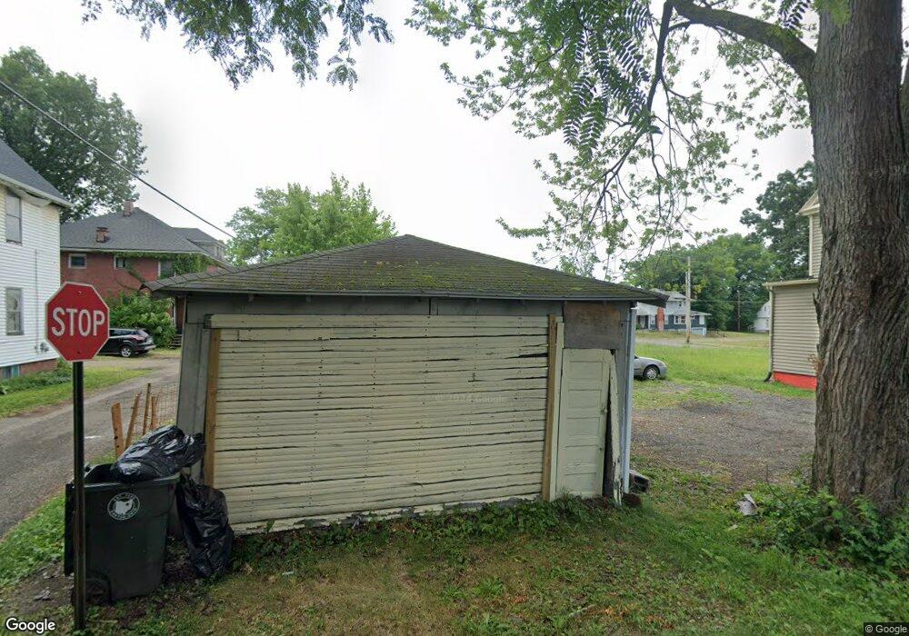 826 Clover Ct NW, Canton, OH 44703 - photo 1