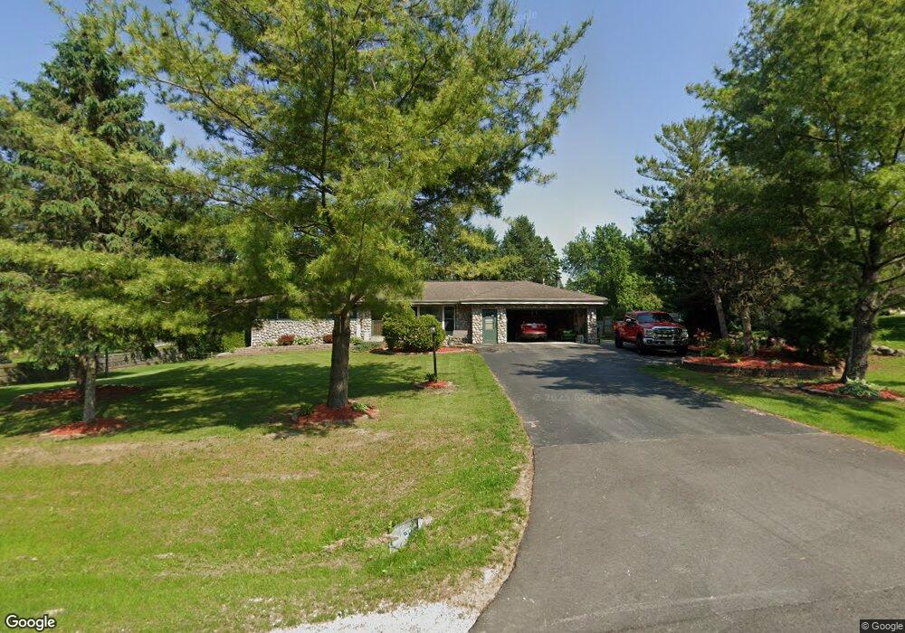 W226N320 Mount Vernon Dr, Waukesha, WI 53186 - photo 1