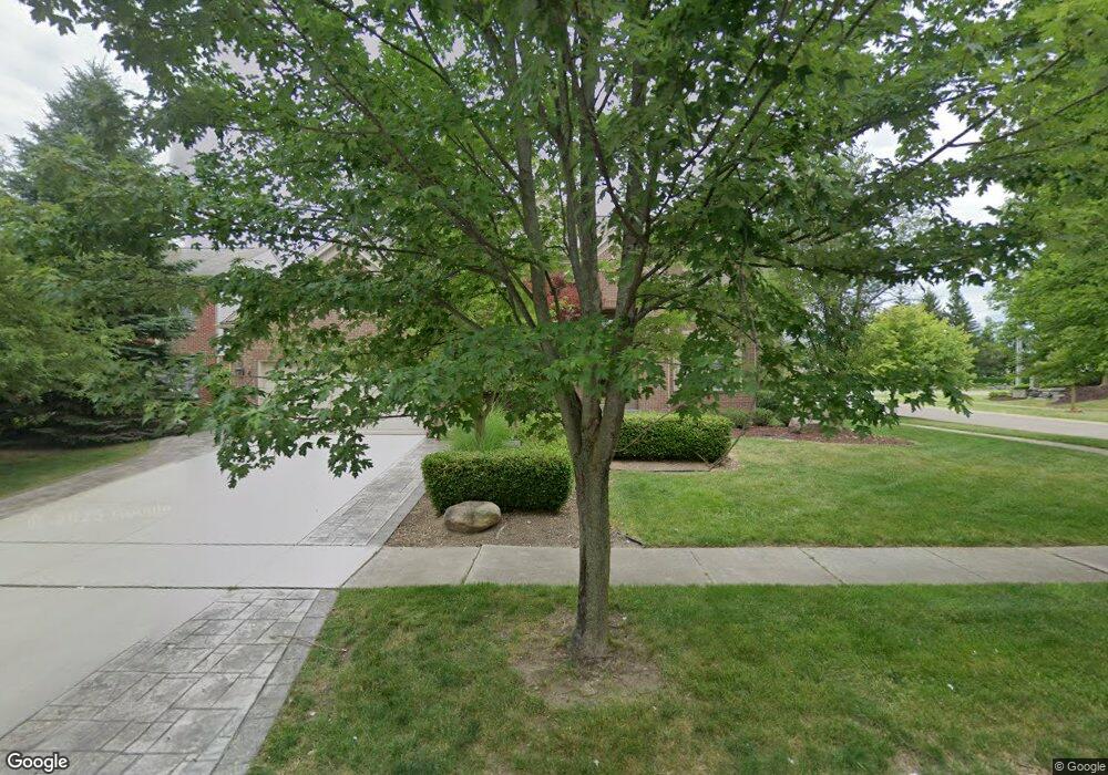 7658 Windgate Cir, West Bloomfield, MI 48323 - photo 1