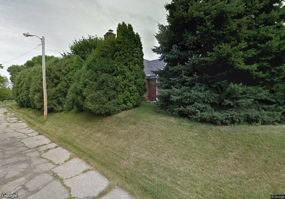 1128 Warren St, Davenport, IA 52804 - photo 1