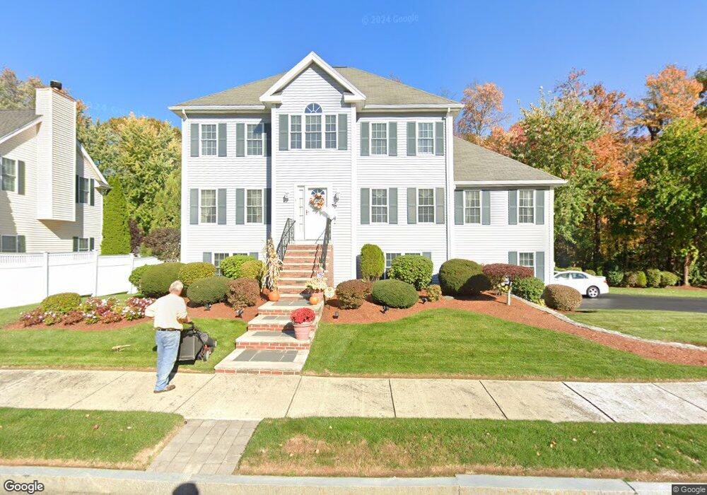 8 Aspen Ln, Stoneham, MA 02180 - photo 1