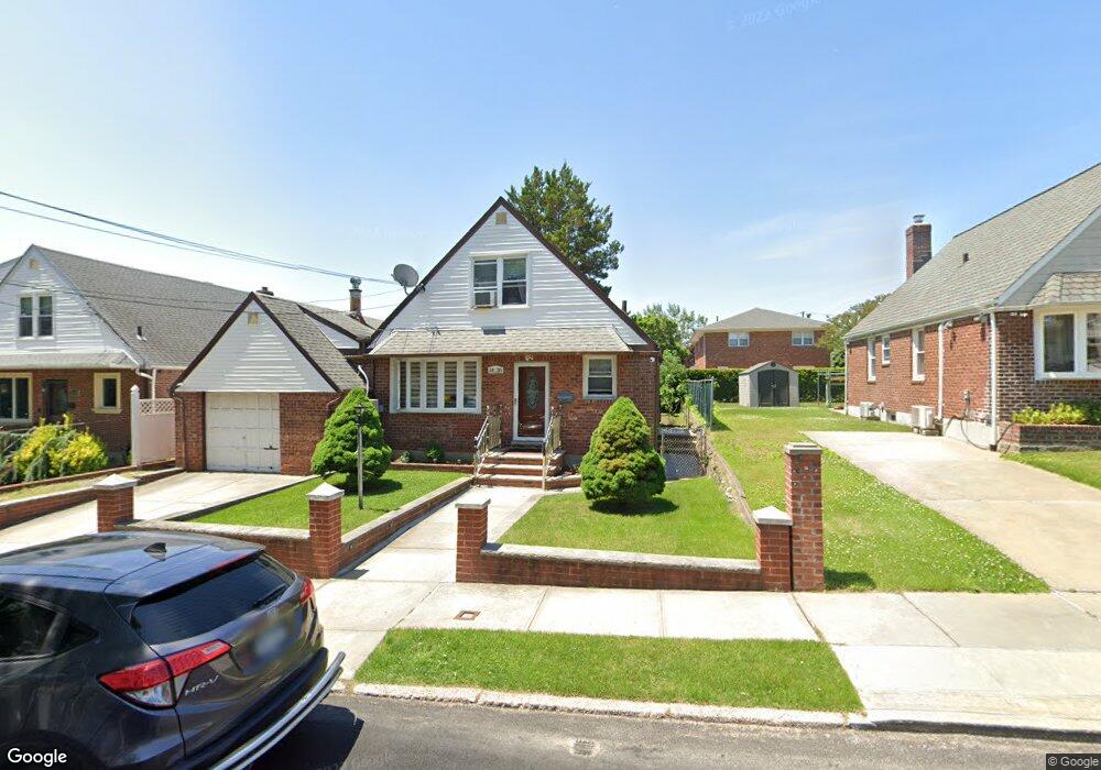 14-36 139th St, Whitestone, NY 11357 - photo 1