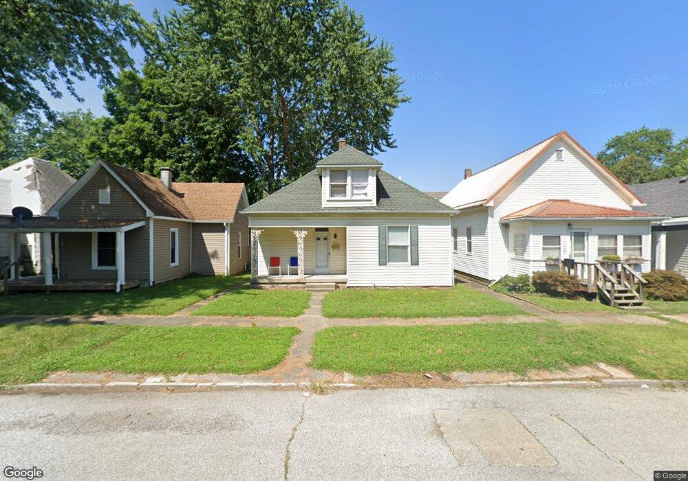 1811 S Center St, Terre Haute, IN 47802 - photo 1