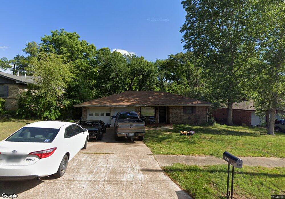 121 E Coffin St, Denison, TX 75021 - photo 1