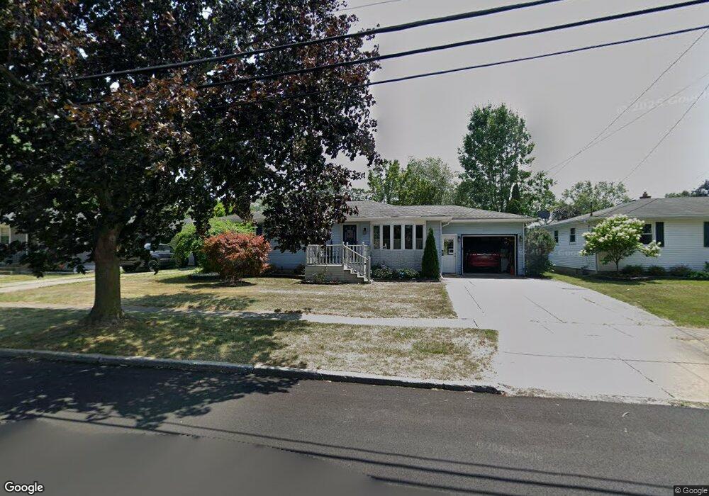 861 Remington Dr, North Tonawanda, NY 14120 - photo 1