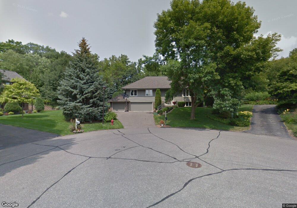 15505 Nursery Dr, Minnetonka, MN 55345 - photo 1